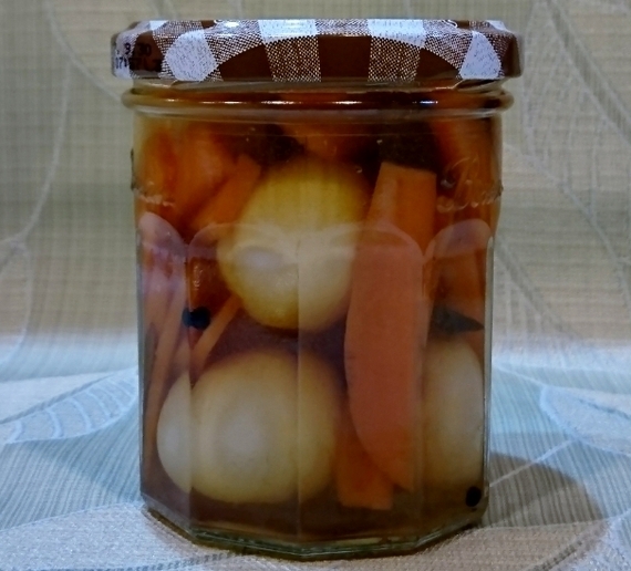 うずらの卵ピクルス